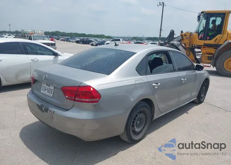 2012 Volkswagen Passat 2.5L S from USA, damaged, VIN 1VWAP7A35CC068263